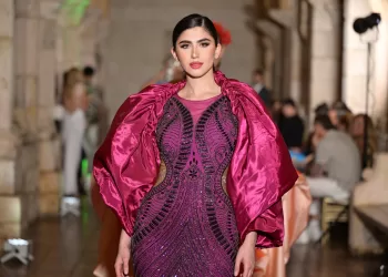 Layel Hamchou: La Estrella de las Pasarelas y las Redes Sociales