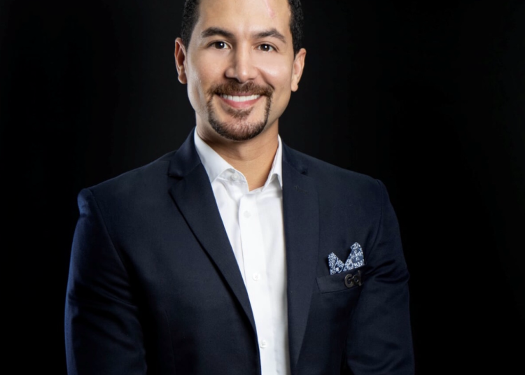 Yhondarwys Peña: Líder en etiqueta, protocolo y organización de eventos