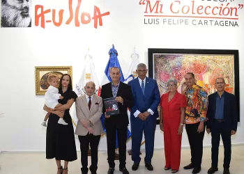 Inauguran en el Museo de Arte Moderno exposición “Alberto Ulloa: Mi colección” de Luis Felipe Cartagena