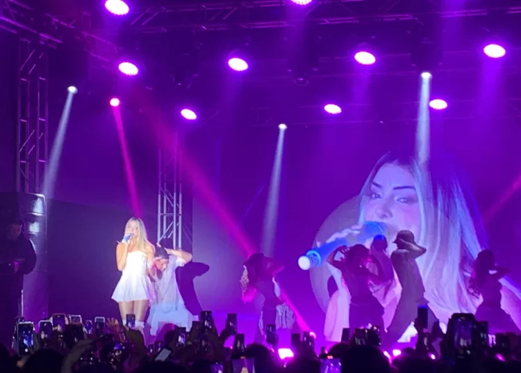 Corina Smith hizo vibrar el escenario en Wynwood Park Valencia