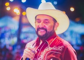 Armando Martínez arrasa con el tema «Qué Más Pedirle a la Vida»