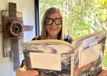 Escritora Inés Muñoz Aguirre presentará poemario Así va el Siglo en la FILUC 2024