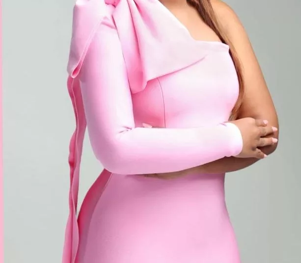 Mujeres en la Producción Televisiva: Nuevos Espacios de Liderazgo