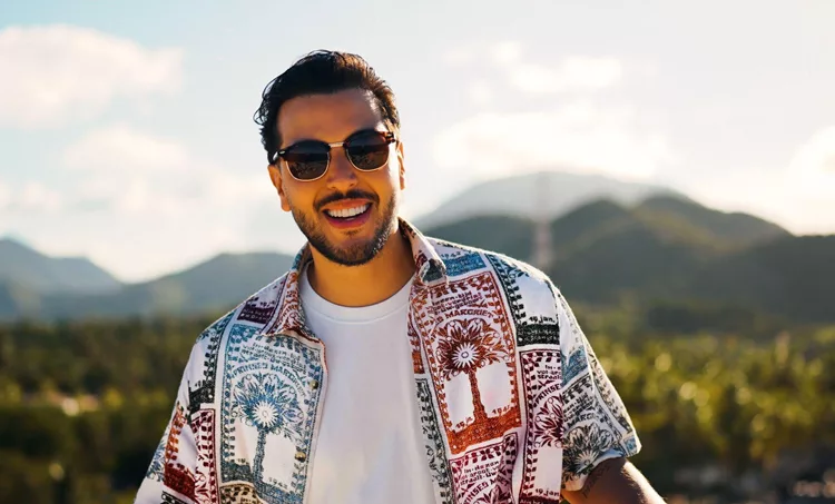 Víctor Muñoz marca un nuevo comienzo con «La Isla»