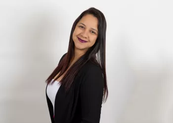 Aixela Antequera combina experiencia en logística e innovación con éxito profesional