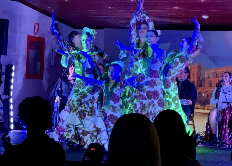 Arte y Danzas Daniel Riera encendió de pasión flamenca la Ciudad Jardín