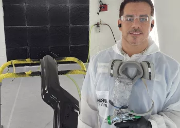 Carlos Andara es un profesional clave en reparación y pintura automotriz