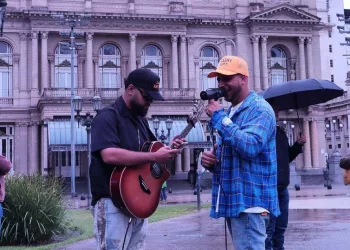 El cantante Jalil López triunfa en su gira promocional internacional