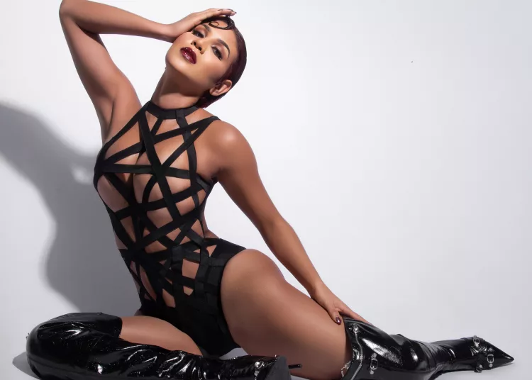 Mery tu loba rinde tributo a María Conchita Alonso con el tema «Acaríciame»