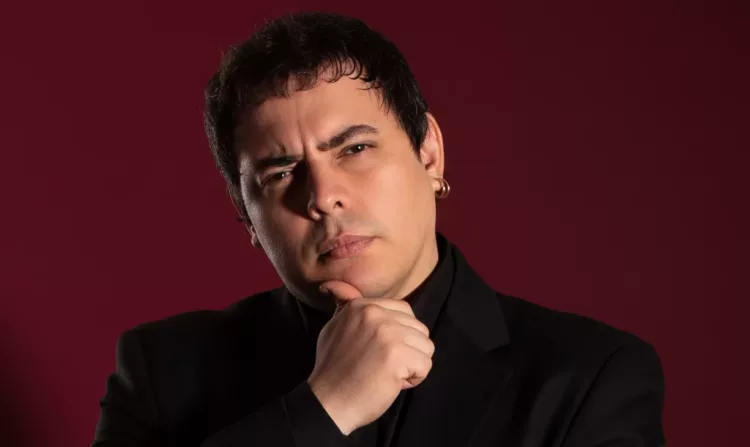 León Fernández lanza su nuevo tema «Otra No Hay» disponible en todas las plataformas