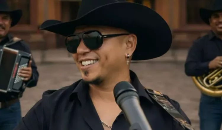 Ronald Montenegro se reinventa en el Regional Mexicano con el estreno de «Yo de verdad te amaba»