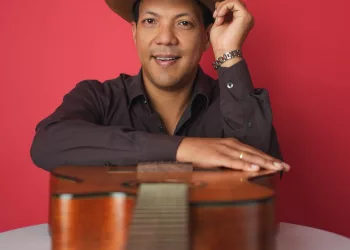 José Franco estrena «Al infinito»; un viaje onírico entre ritmos alegres y sonoridades globales