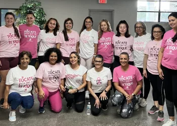 Maholy Castro participa en iniciativas comunitarias y actividades de apoyo para pacientes oncológicas junto a Fundación Seno y Vida