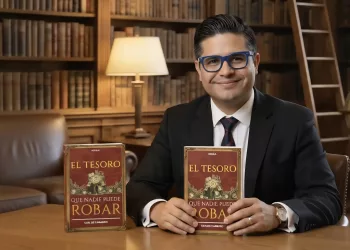 Carlos Camargo lanza novela “El tesoro que nadie puede robar”