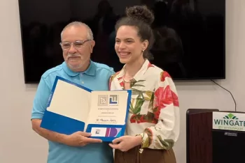 Bárbara Pecorelli y ePeak Arts LLC reciben reconocimiento de IDA por su participación en Sumarte24