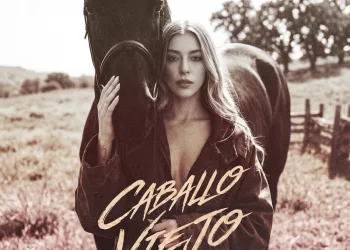 KARLIAM IMPACTA CON VERSIÓN BAILABLE DE “CABALLO VIEJO”