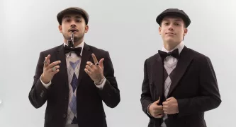 Mito & Didier promocionan el visualizer cinematográfico de “Jazz Bélico”