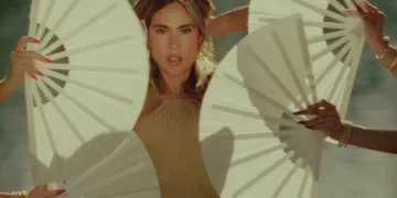 Lau Souffront presenta “Bikini”, un himno de verano para disfrutar sin remordimientos