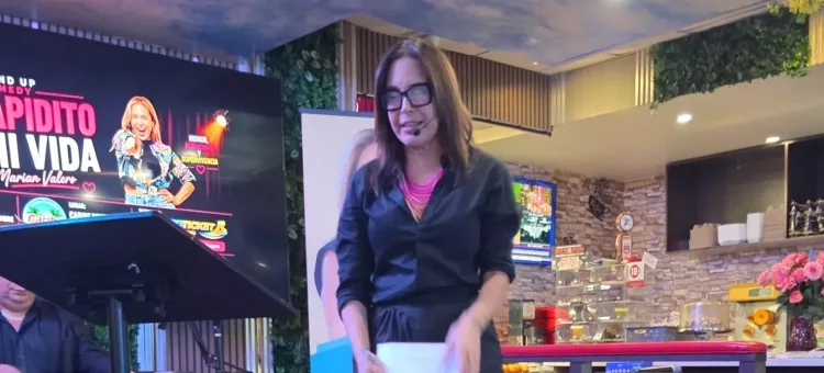 Marian Valero triunfó a casa llena en Miami con “El Rapidito de Mi Vida
